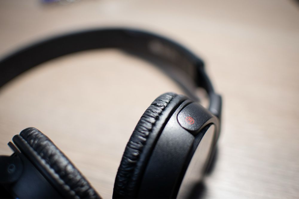 Căști on-ear cu fir Sony MDR-ZX110