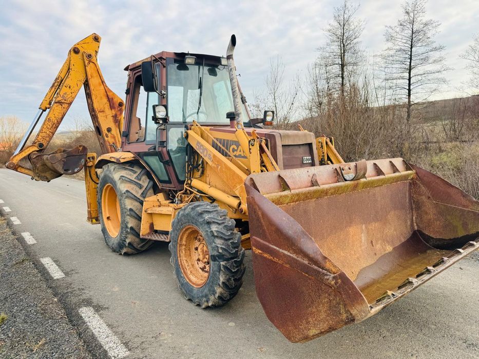 Buldoexcavator Case 580k An 1991 Adus Recent