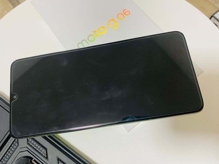 Vând Motorola g06