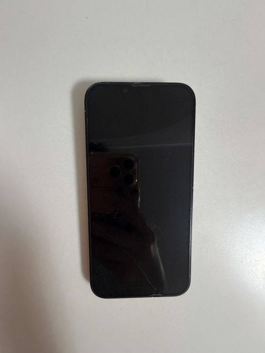 Продам Iphone 14