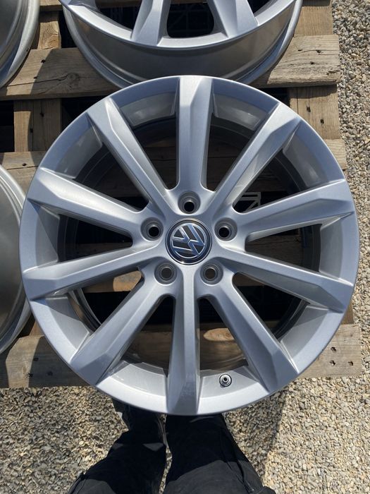 17 цола 5 х 112 мм Фолксваген Пасат , Голф , Туаран , VW