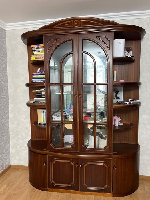 Продам стенку в гостиную