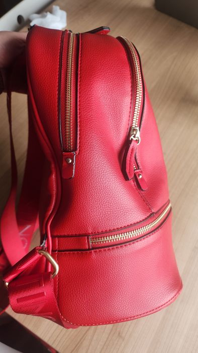 Червена раница Valentino