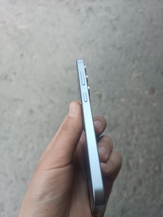 продам Samsung s25 в идеальном состоянии