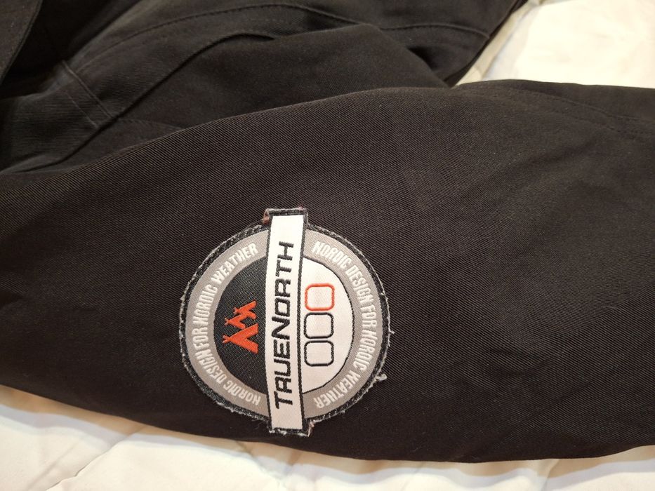 True Nort дамско зимно ски сноуборд яке XS размер