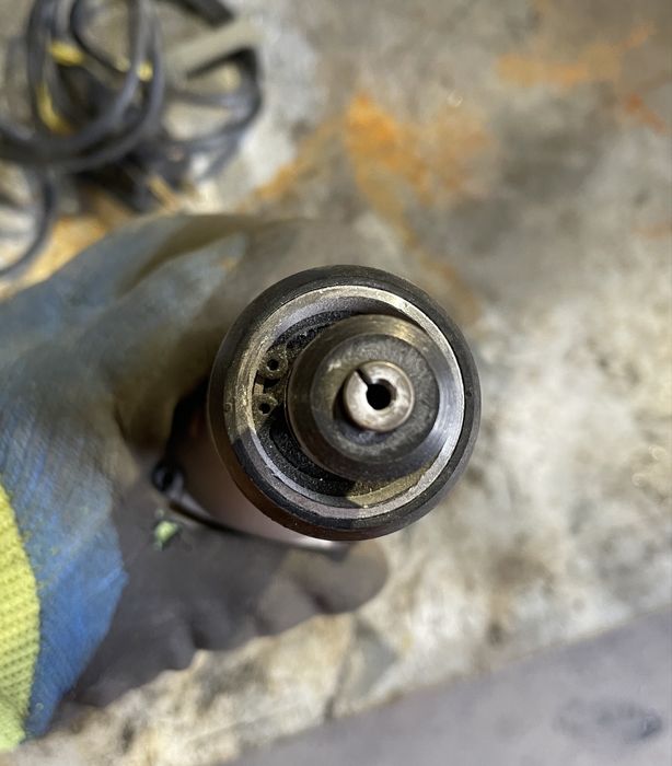 Продам гравер Dewalt