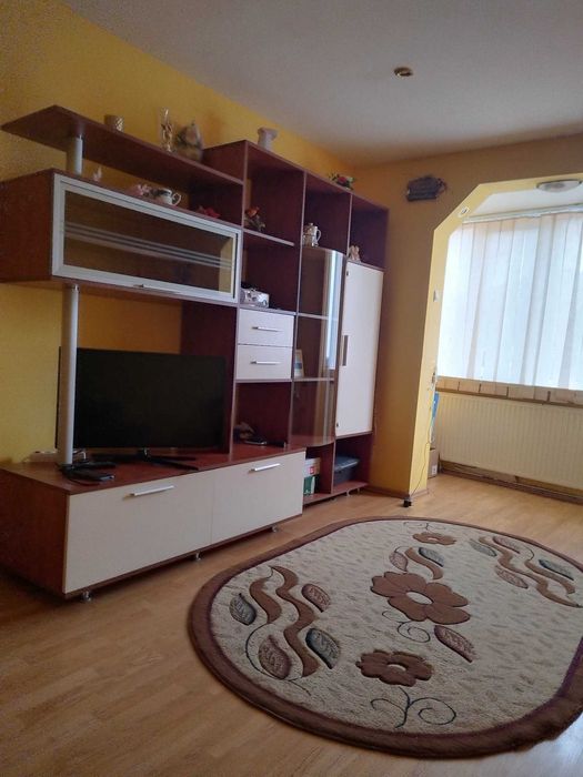 Închiriez apartament 2 camere
