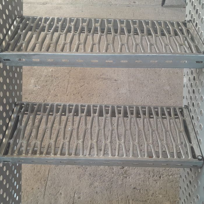 Scara metalica zincata 5m l