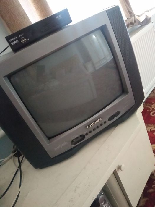 TOSHIBA рангли тэлвизор японияники туйннери билан