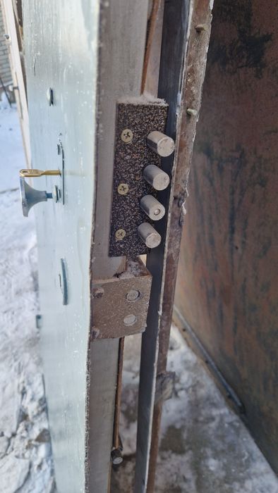 Продаётся входная дверь