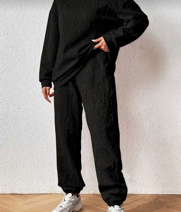 Дамски спортен комплект