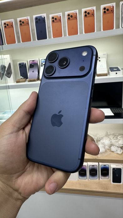Iphone 17pro/256 в магазине icom