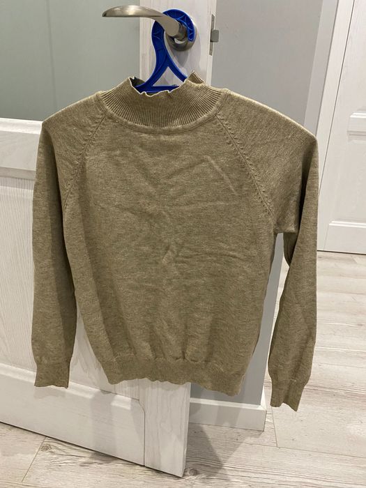 Продам свитера, кофты, водолазки