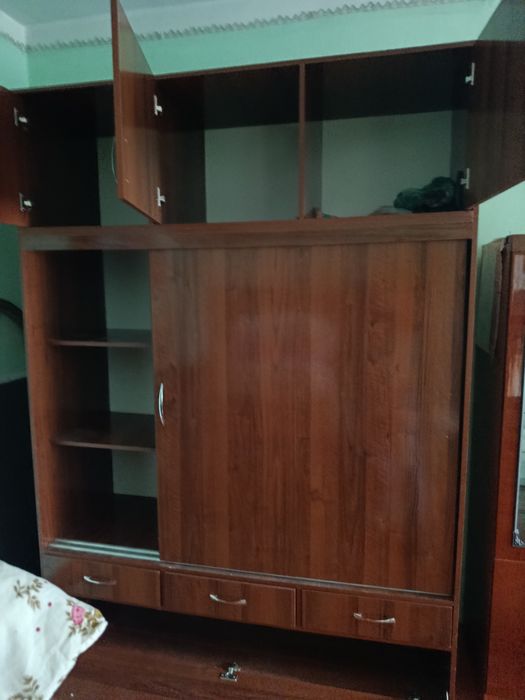 Мебель б/у дешево продам