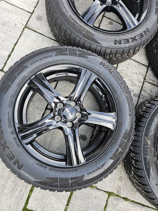 Jante OXXO r16  black compatibile Vw T cross