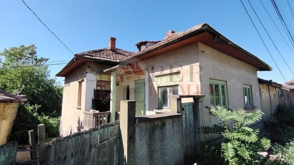 Продажба Къща гр. Павликени - с. Караисен 124m²