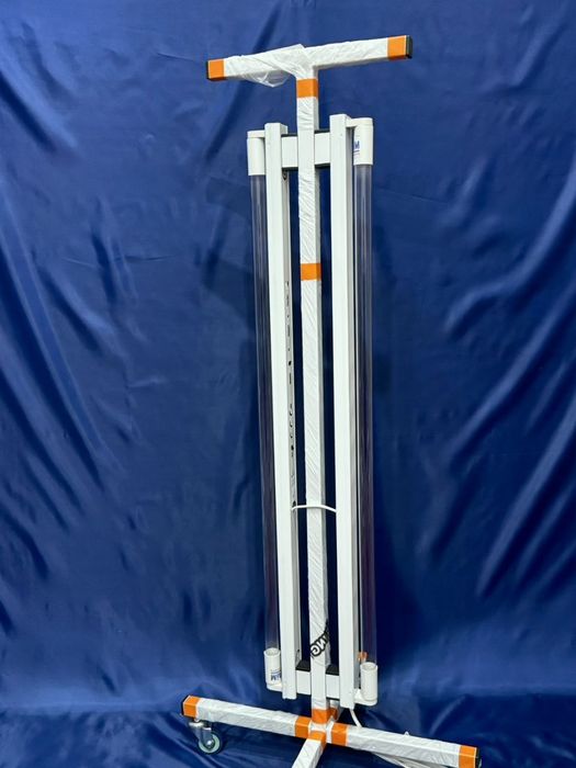 Кварц лампа на штативе