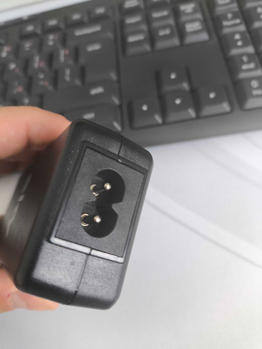 Зарядно за лаптоп NETZTEIL