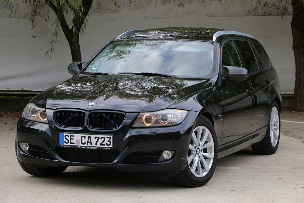 Vand BMW Seria 3 Euro 5 Navi Panoramic Clima Bi-Xenon