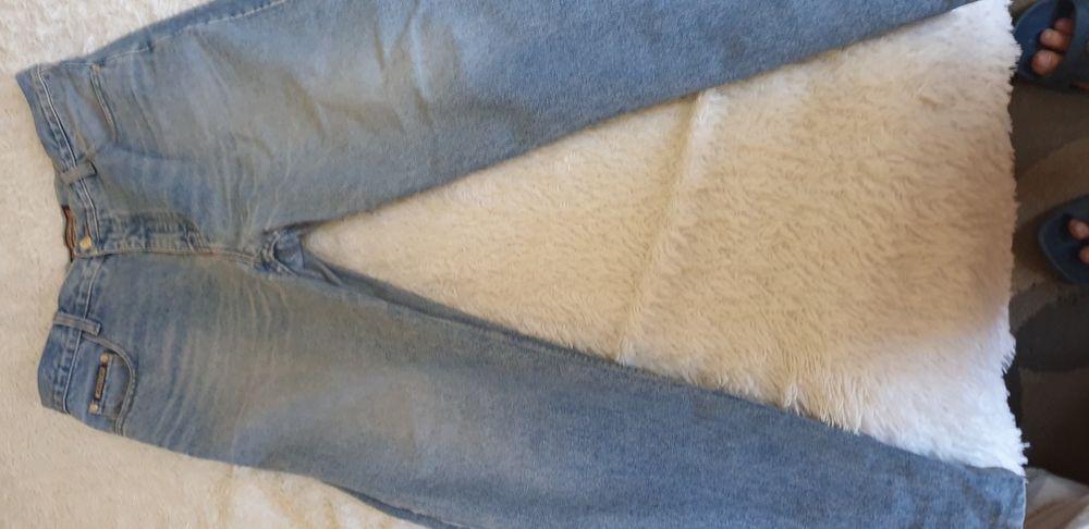 Отдам практически даром