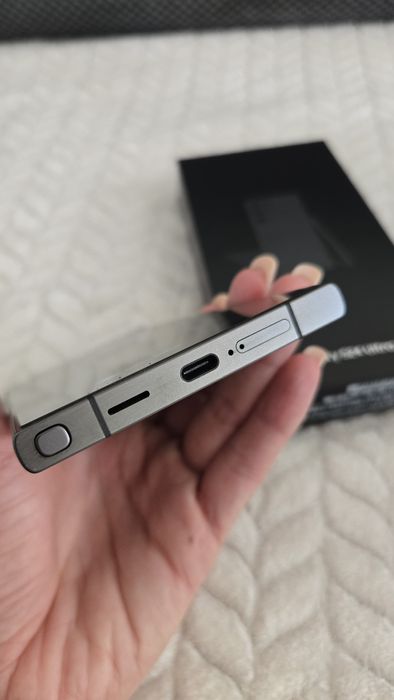 Samsung galaxy S24 ultra.