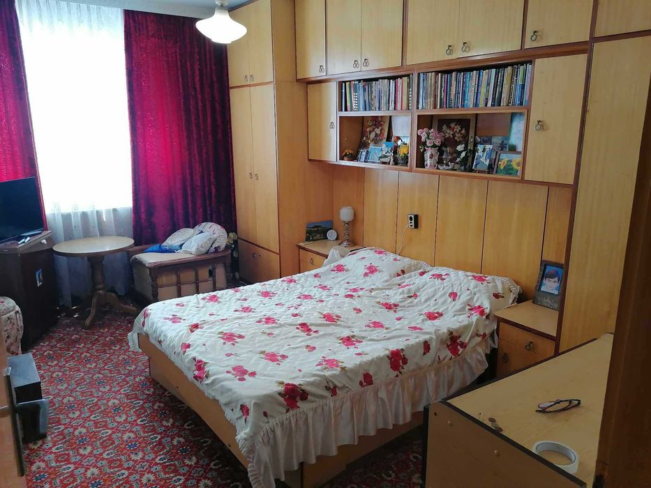 Продава се апартамент 120 кв. м. - 200 000 евро