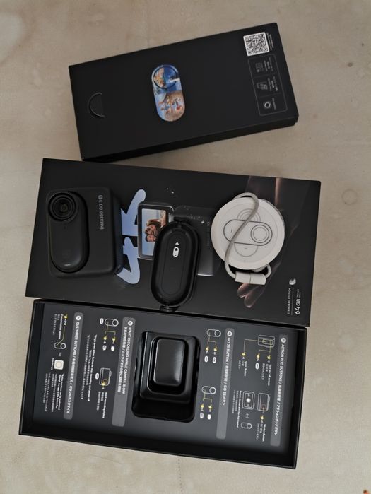 Экшен камера insta360go3s 64gb