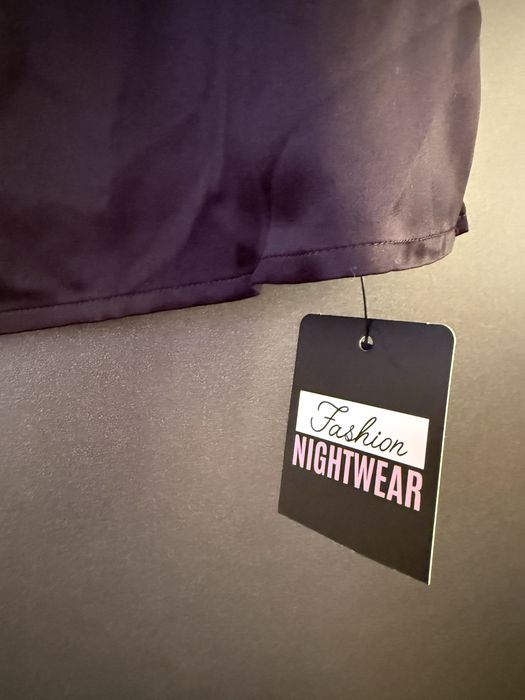 Bluzițe noi cu etichetă