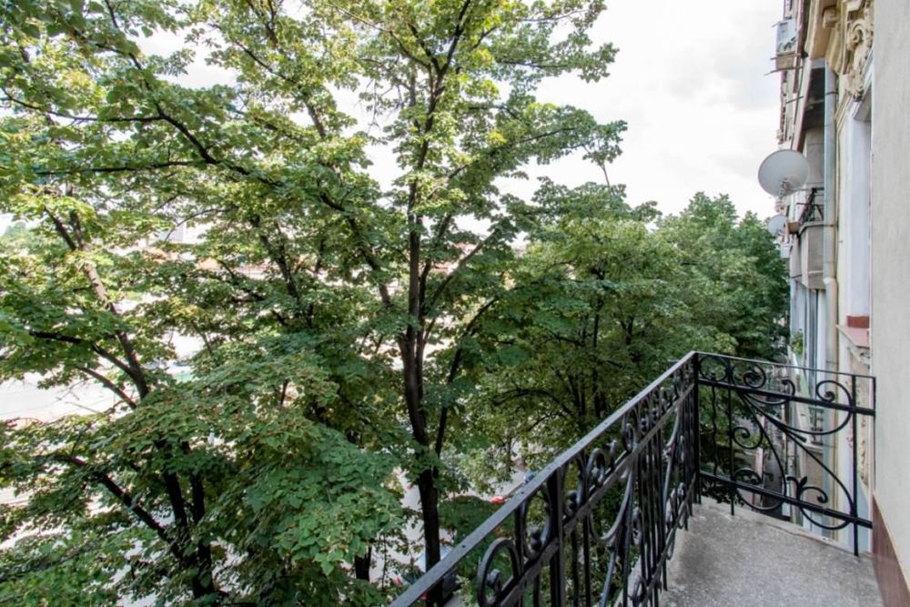 Продава се Многостаен апартамент в София, Център - 126 кв.м за 3334 €/кв.м - Снимка #10