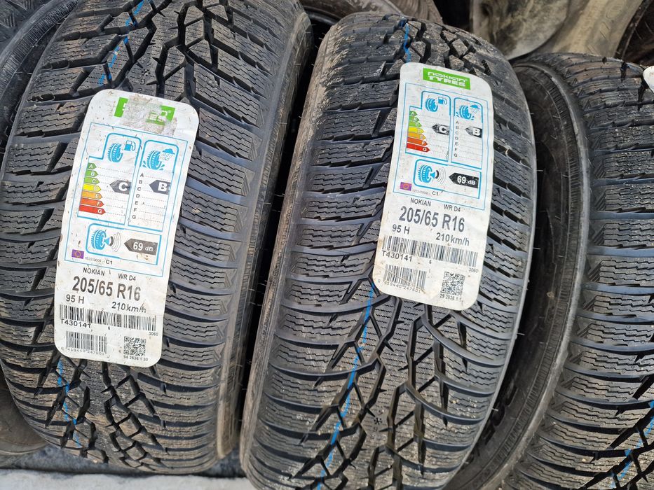 Anvelope 205/65R16 marca Nokian, M+S, noi