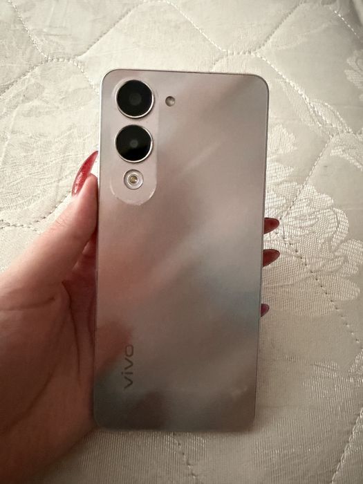 Продам телефон Vivo