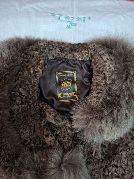 Продается шуба из натурального каракуля