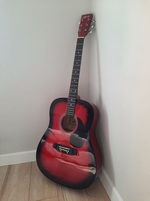 Гитара 6ти  струнная.