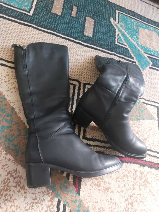 Продам сапоги  размер 38