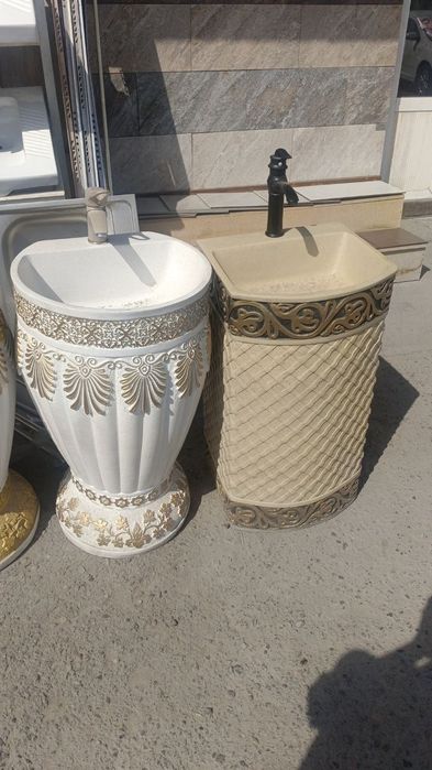 Rakvina Toshli Hovliga