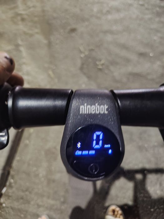 Trotineta ninebot