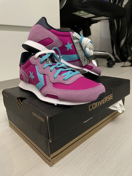 Converse 84 Thunderbolt