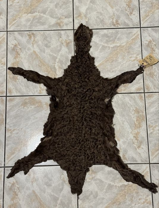 Продам мех каракуль срочно!