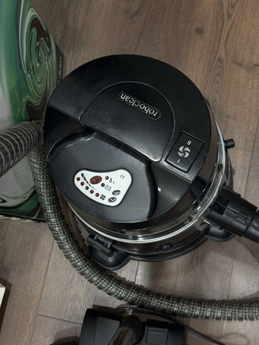 Продам пылесос roboclean