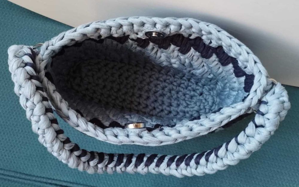 Ръчно плетени дамски чанти