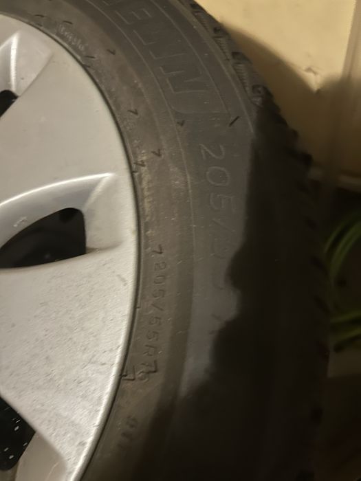 Vand cauciucuri michelin alpin 6 205/55/R16 si jante originale audi