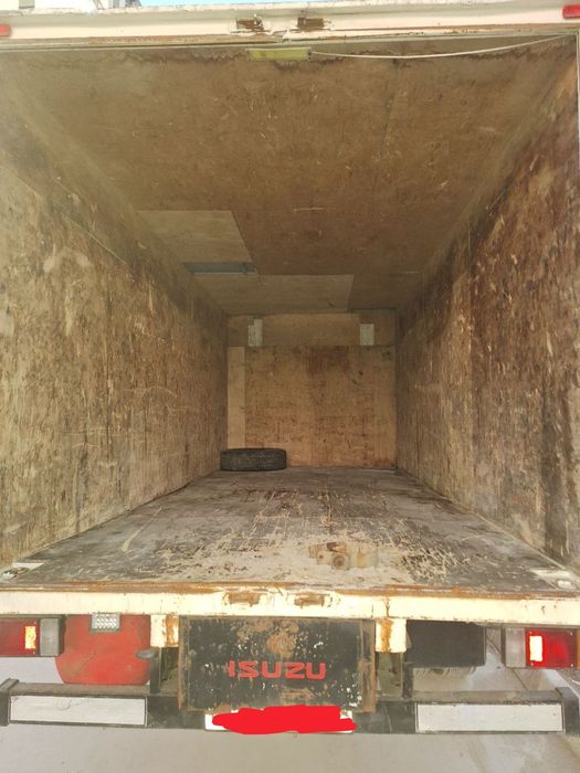 Isuzu Sotiladi 5 tonnalik