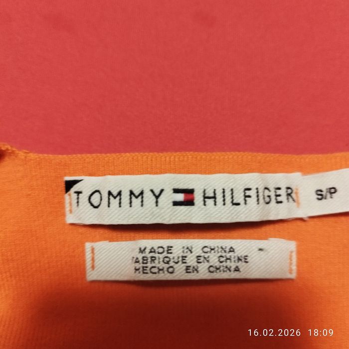 Vând maieu Tomy Hilfiger