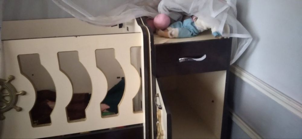 Bolalar kravati sotiladi