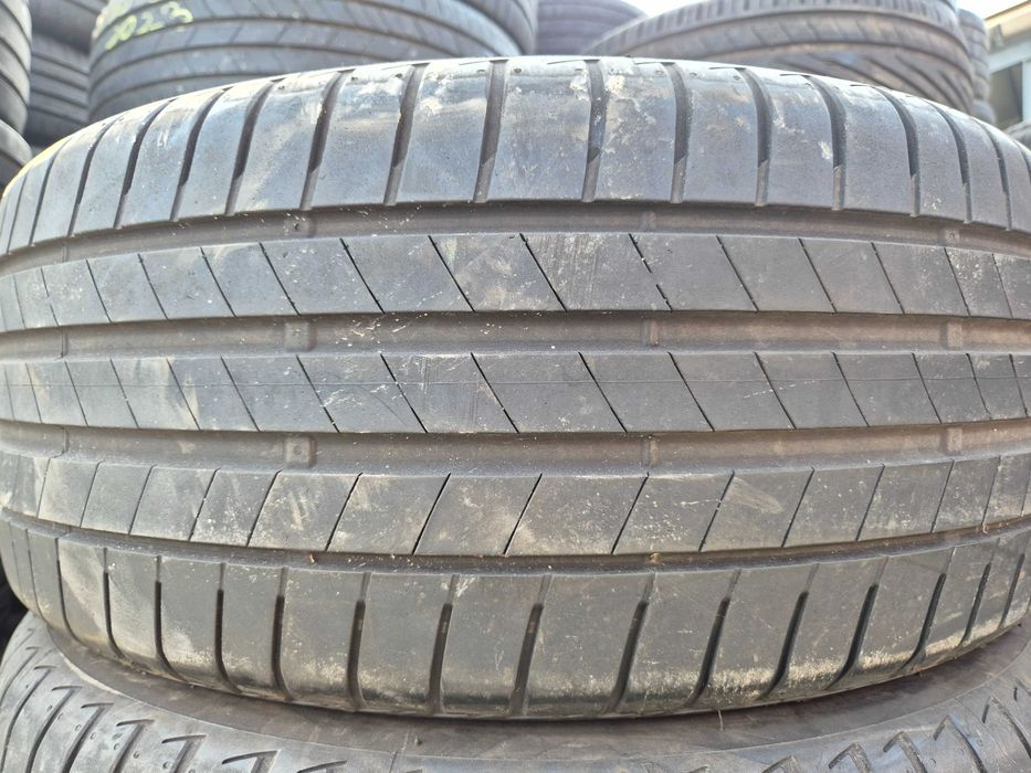 2 Anvelope de VARA - 245/45/19 - BRIDGESTONE - CA NOI - DOT 2022