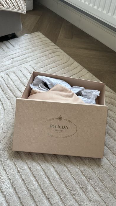 Туфли Prada черные 39р