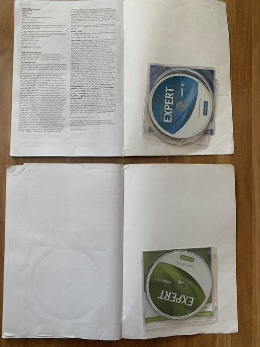 Учебници по английски език First Expert с дискове