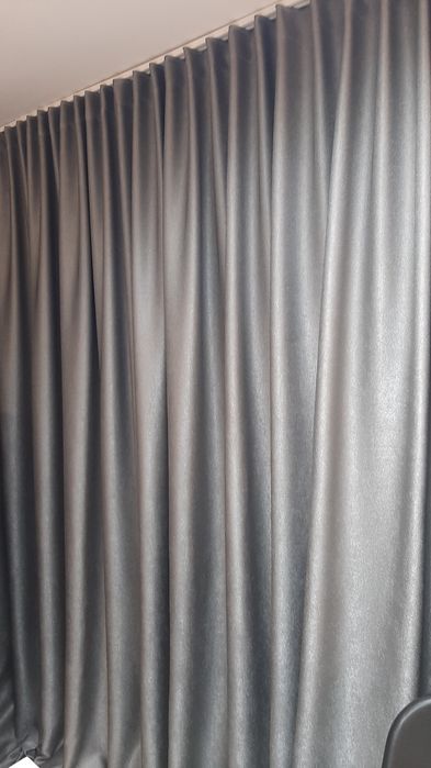 Два броя завеси от качествен структуриран блекаут