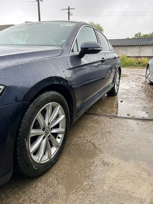 Ușă stânga spate Volkswagen Passat B8