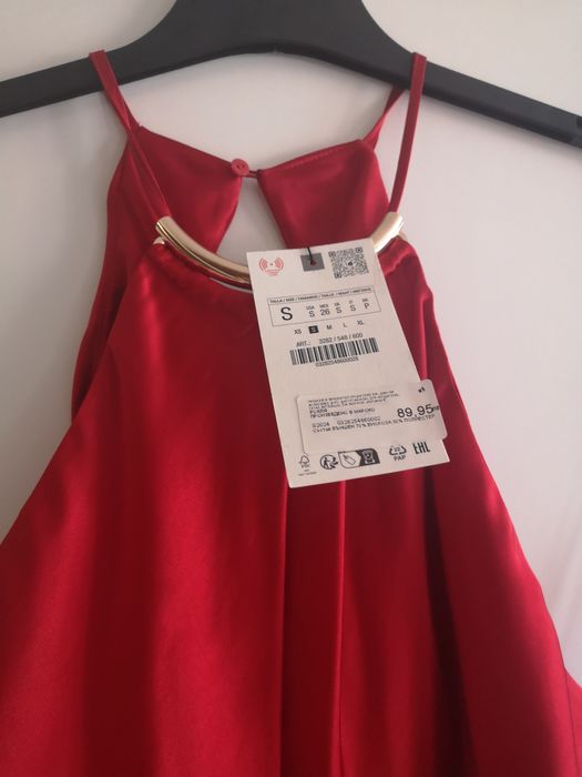 Нова  сатенена рокля с етикет на Зара